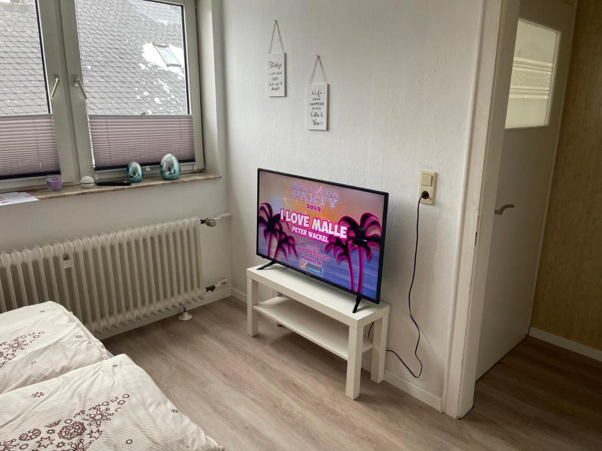 Monteurzimmer Zimmer + Wc วิลลิงเงิน ภายนอก รูปภาพ